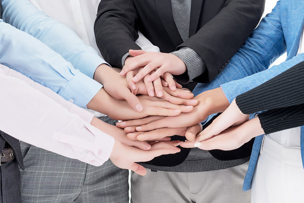 變革中的企業(yè)如何對(duì)待持不同態(tài)度的人？