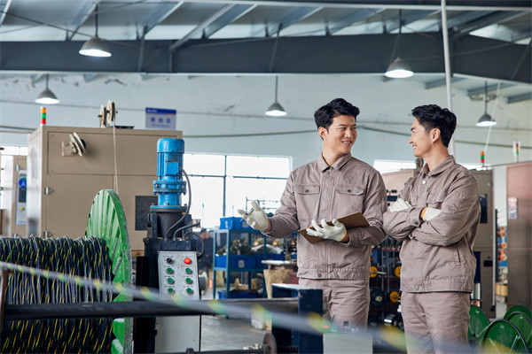 制造業(yè)管理新策略，引領(lǐng)企業(yè)高效運(yùn)營，提升競(jìng)爭(zhēng)力