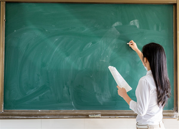 培養(yǎng)跨界思維，打造復(fù)合型的組織人才隊(duì)伍