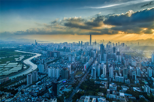 精準(zhǔn)把握市場(chǎng)脈搏，制定經(jīng)營(yíng)計(jì)劃，引領(lǐng)企業(yè)搶占先機(jī)