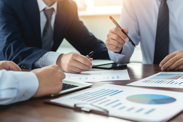 企業(yè)設(shè)立預(yù)算管理小組是不是由個人組建的？