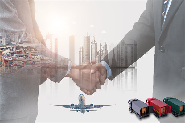 在全球化背景下，企業(yè)如何制定跨國戰(zhàn)略規(guī)劃？