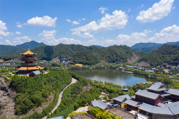 面對(duì)多元化業(yè)務(wù)，金華咨詢?nèi)绾沃髽I(yè)優(yōu)化集團(tuán)管控模式？