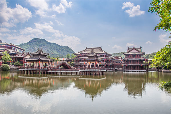 制造業(yè)管理分析：短劇基地狂飆，誰是下一個(gè)橫店？