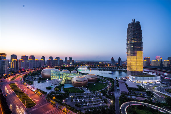 鄭州管理咨詢機(jī)構(gòu)若不懂本地產(chǎn)業(yè)邏輯，怎幫企業(yè)踩準(zhǔn)發(fā)展節(jié)奏？