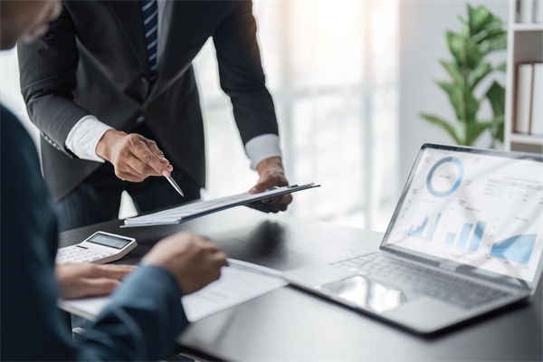 戰(zhàn)略咨詢公司，如何助力企業(yè)設(shè)計(jì)并落地商業(yè)模式？